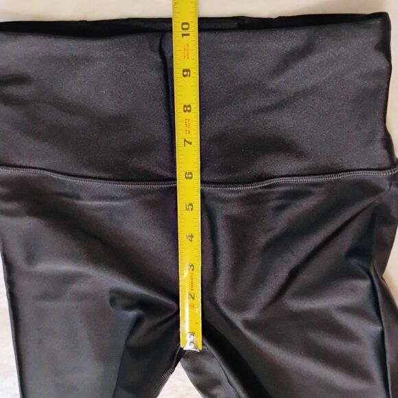 Athleta Elation Sheen Tight High Rise 7/8 Leggings XS Black Metallic Y3K Yoga - Picture 9 of 16